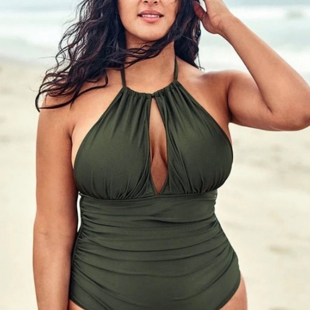 Cupshe Olive Green Ruched Halter One Piece Swimsuit Keyhole Cutout NWT 1X